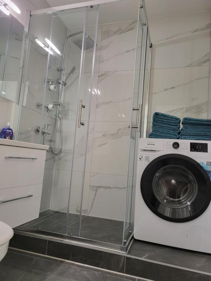 Schwarzwaldsuite Mit Panorama Waldblick 엔즈클로슈테르레 외부 사진