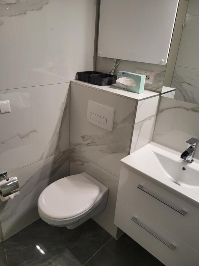 Schwarzwaldsuite Mit Panorama Waldblick 엔즈클로슈테르레 외부 사진